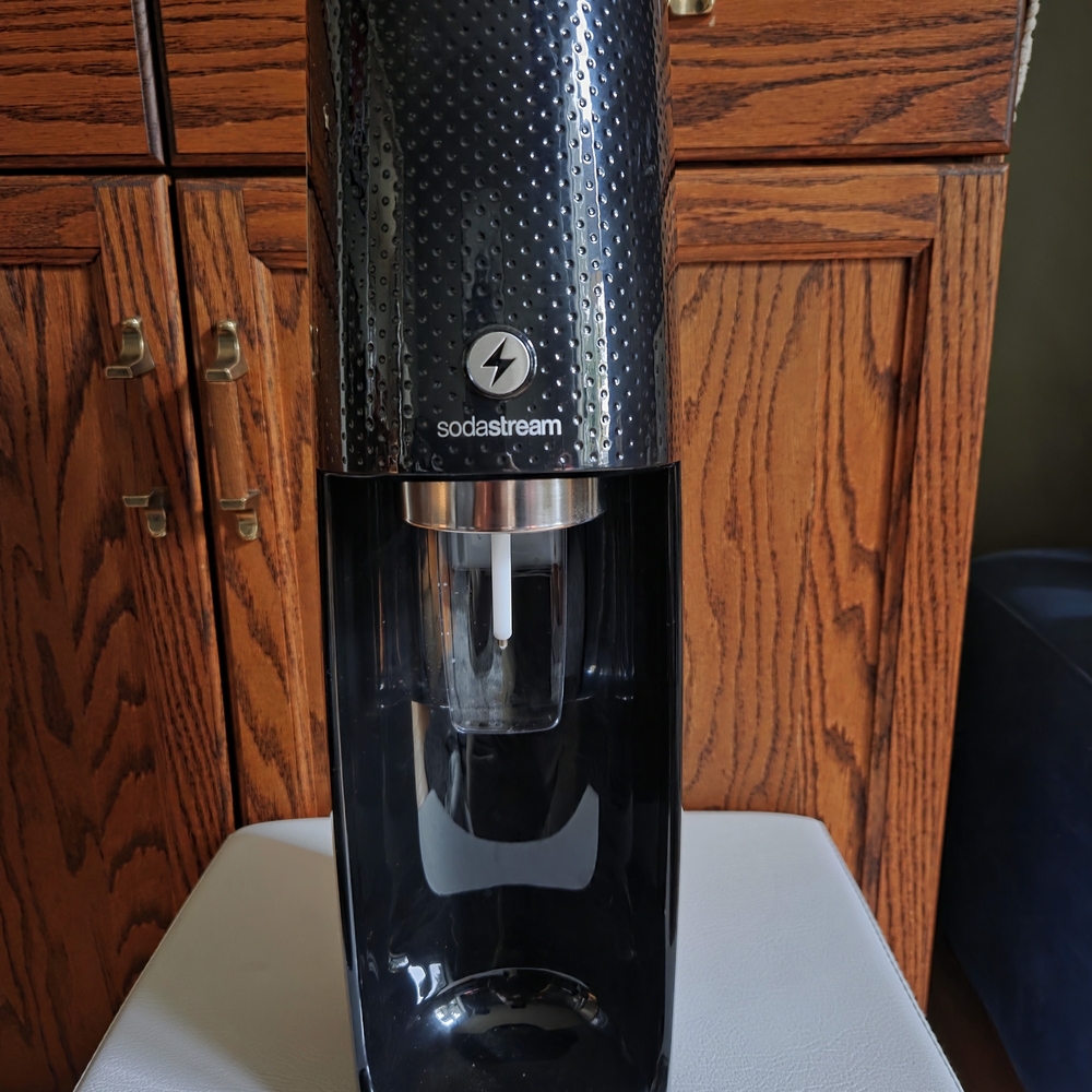 SodaStream One Touch Black Sparkling Water Maker
